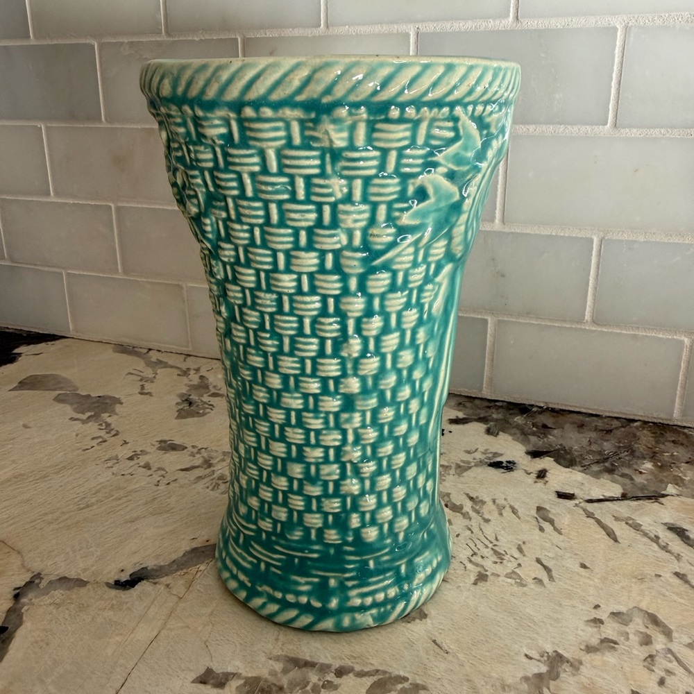 McCoy - Turquoise Leaves & Basketweave Vase - Picture 3 of 9